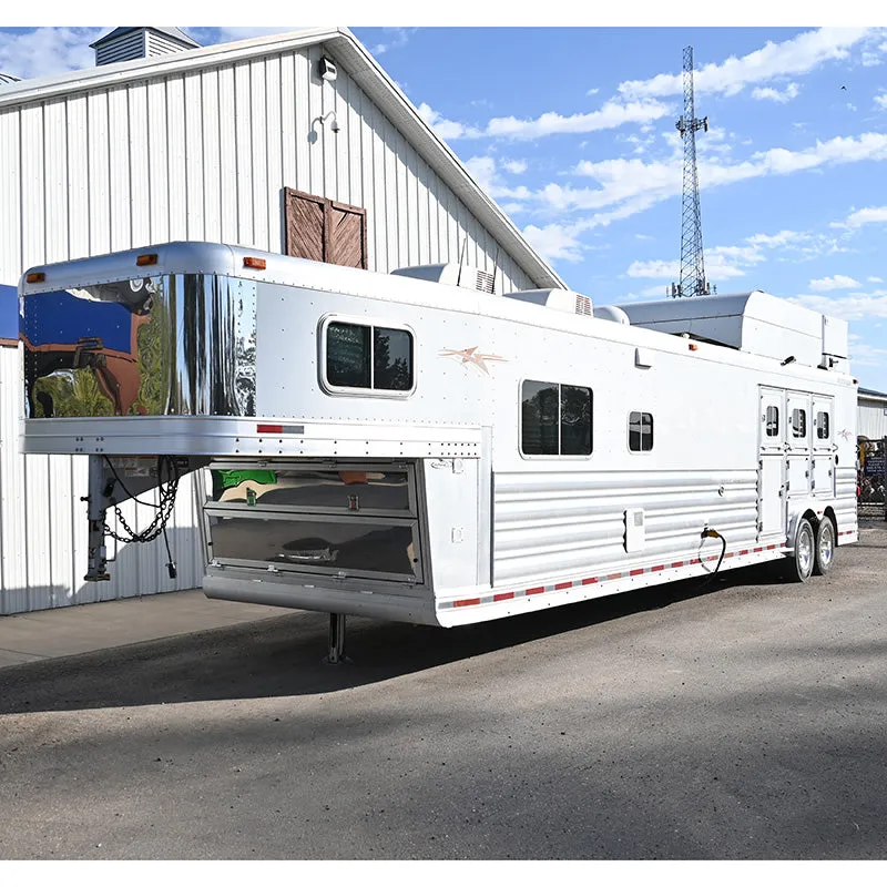 2013 Platinum 3 Horse Trailer 19' Outlaw Living Quarter
