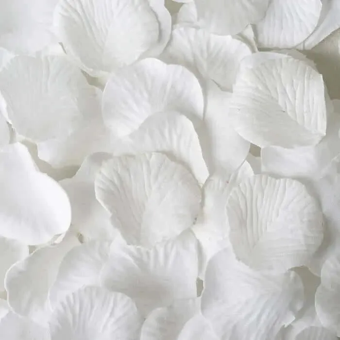 500 White Silk Rose Petals