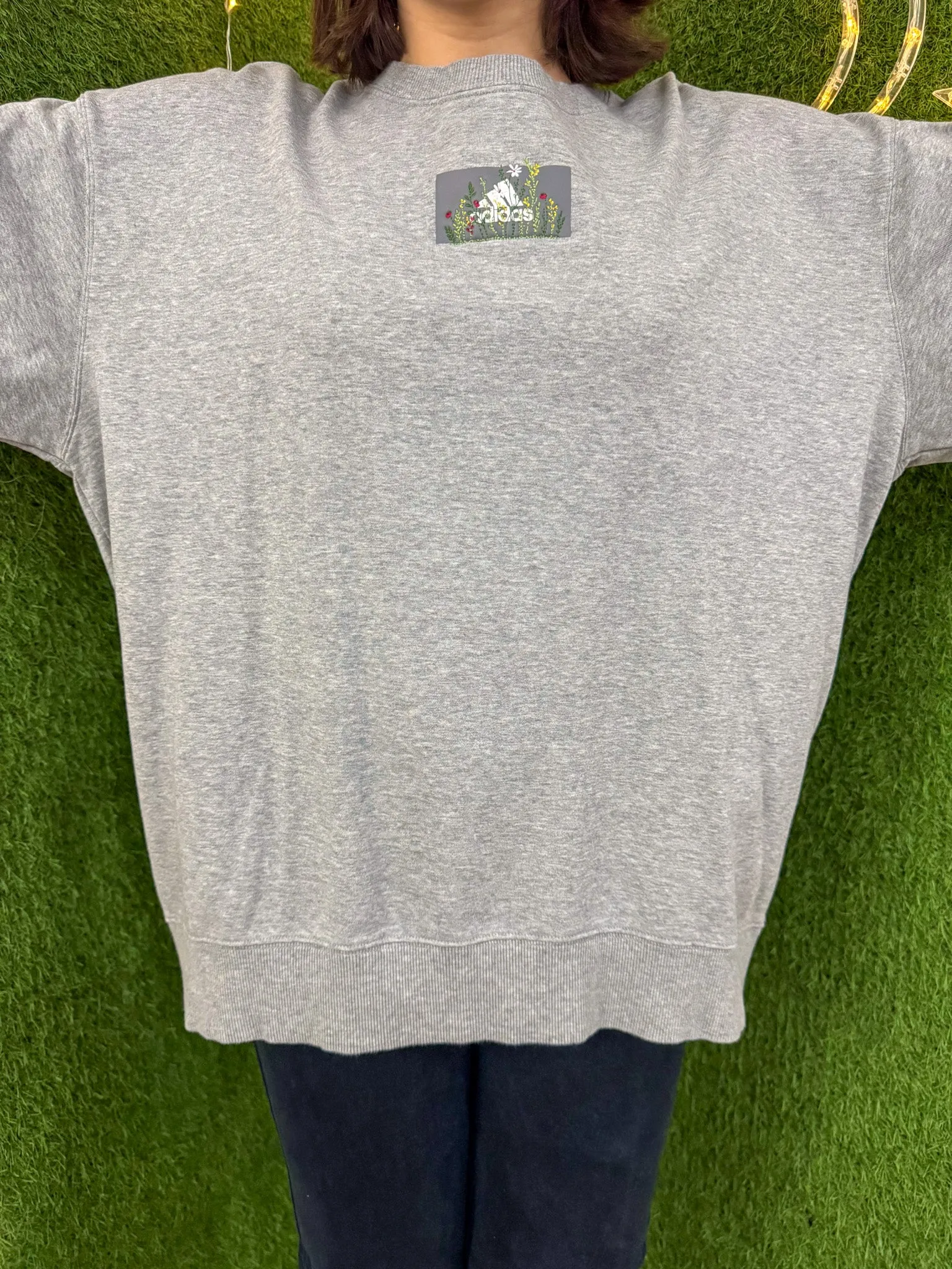 Adidas Floral Logo Grey Crewneck L