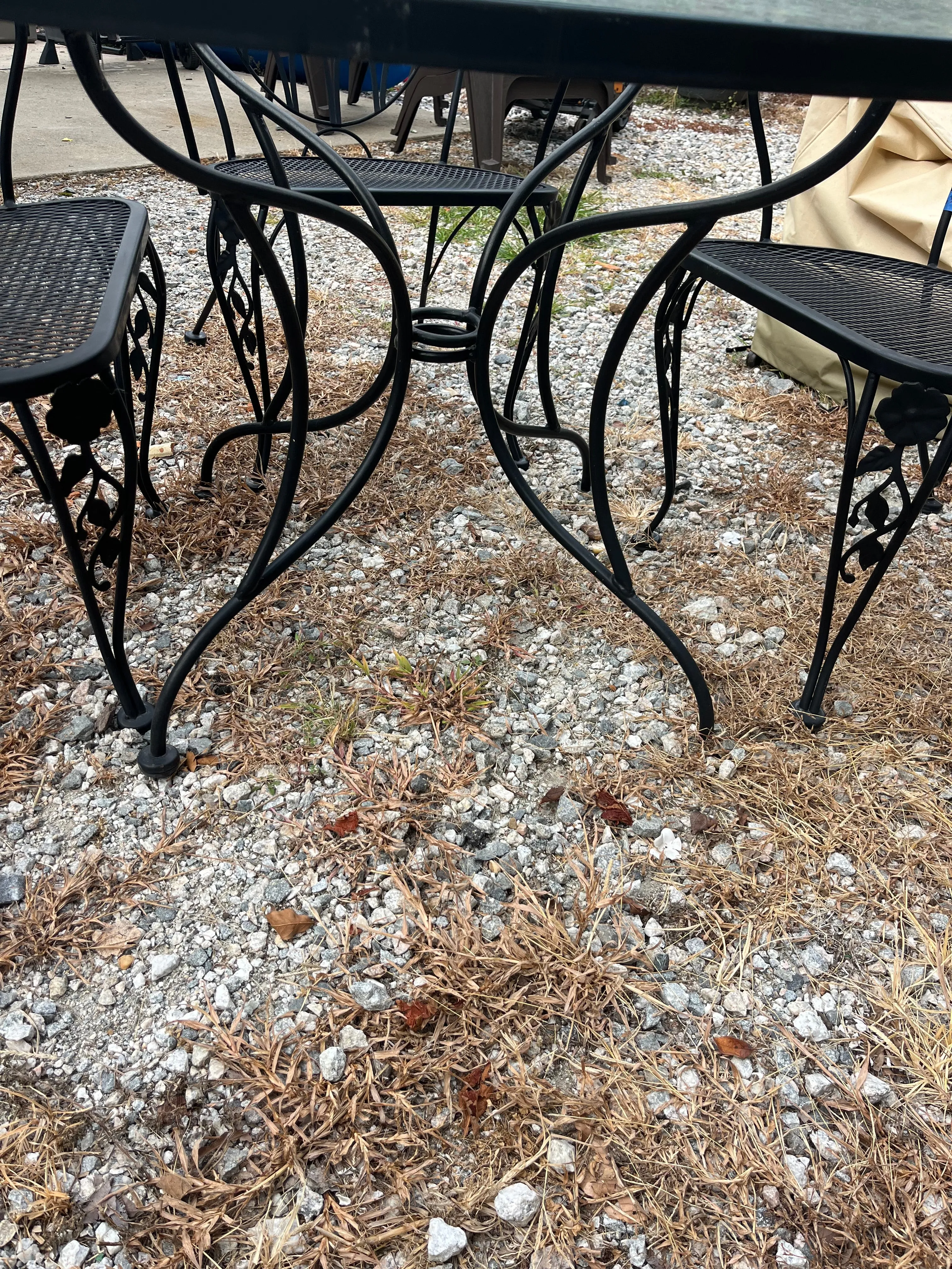 Patio Dining Table with 4 Chairs